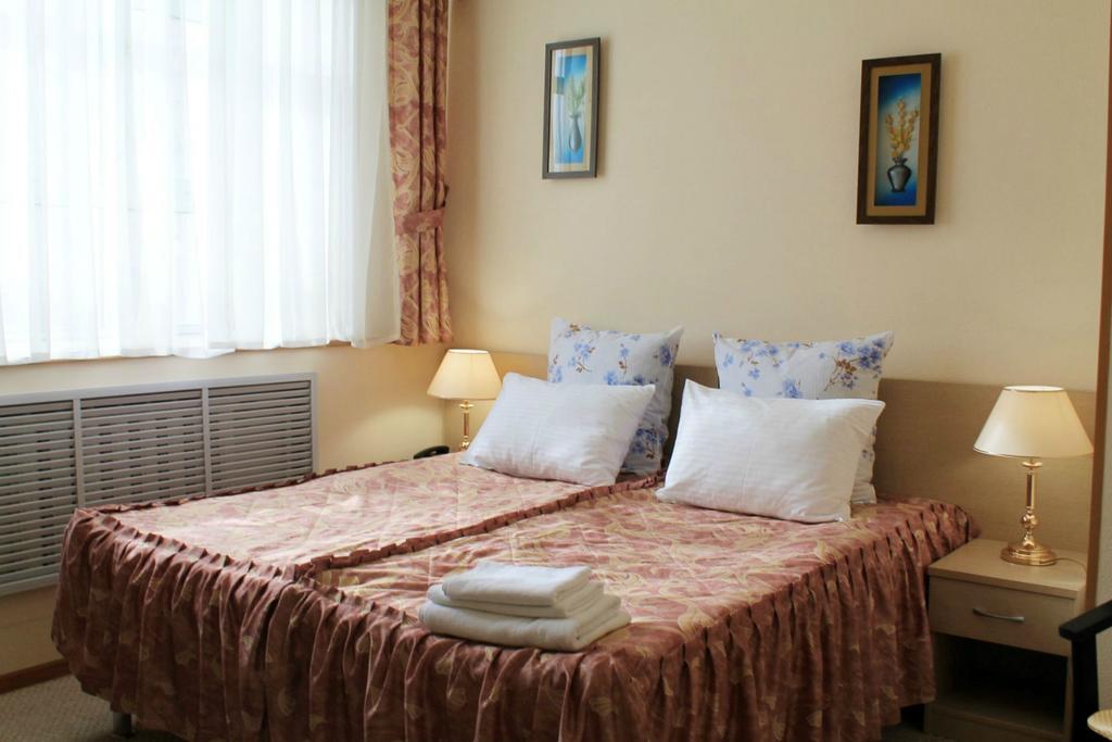 Belon Land Hotel Astana Phòng bức ảnh